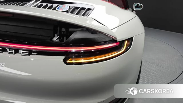 Porsche 911(992) id 4195785 из Кореи 15