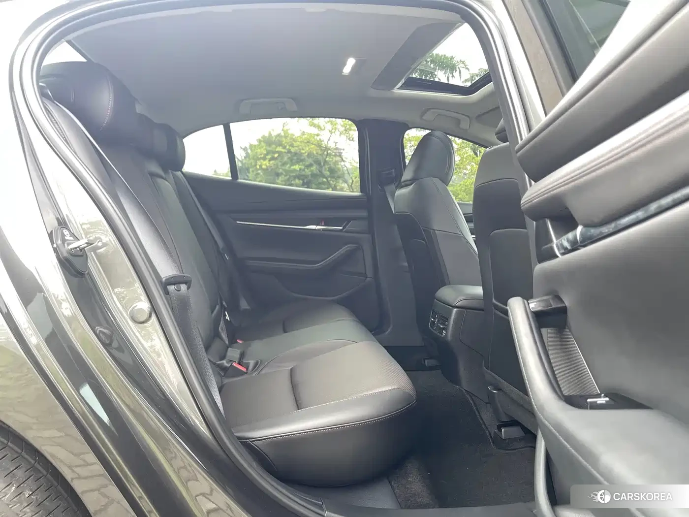 Mazda 3 id 4669199 из Китая 16