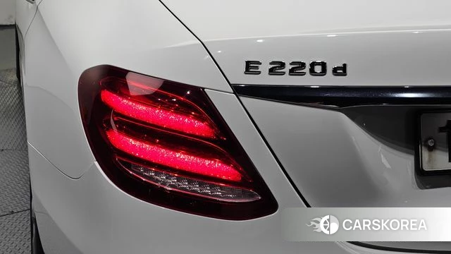 Mercedes-Benz E-Class W213 id 4525413 из Кореи 15