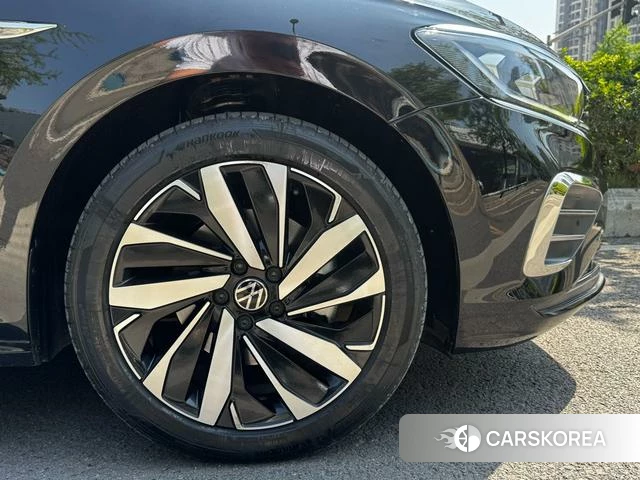 Volkswagen Passat id 4258371 из Китая 15