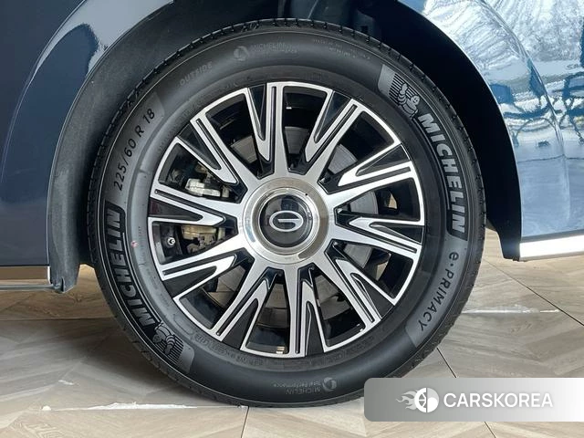 GAC Trumpchi Trumpchi E9 PHEV id 4212290 из Китая 15
