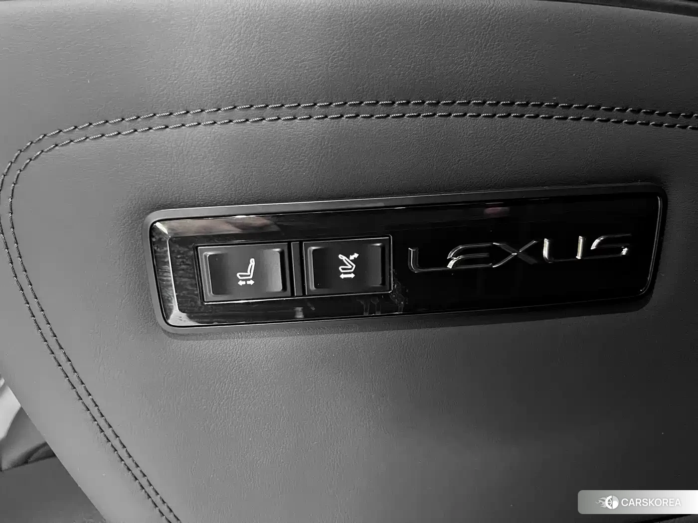 Lexus LM id 4654994 из Китая 15