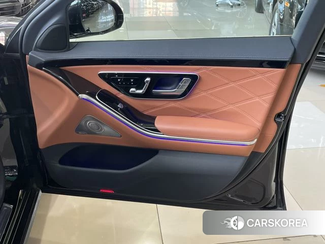 Mercedes-Benz Maybach S-class id 4297405 из Китая 15