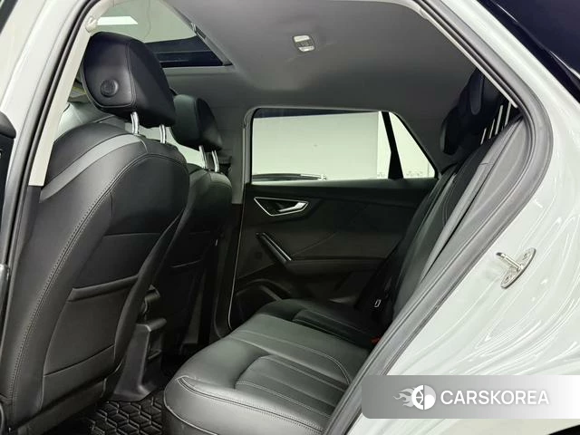 Audi Q2L id 4274415 из Китая 15