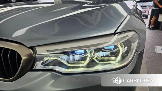 BMW 5 Series (G30) id 4620429 из Кореи 15
