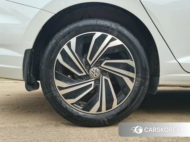 Volkswagen Sagitar id 4290250 из Китая 15