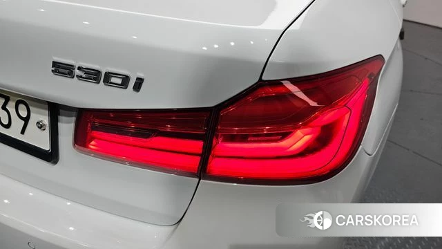BMW 5 Series (G30) id 4587405 из Кореи 15