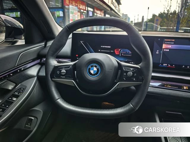 BMW i5 id 4271825 из Китая 15