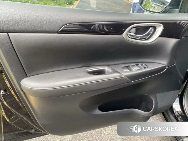 Nissan Xuan Yi id 4380457 из Китая 15