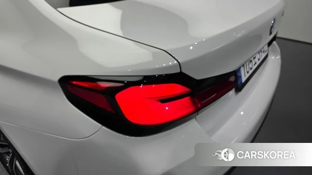 BMW 5 Series (G30) id 4223155 из Кореи 15