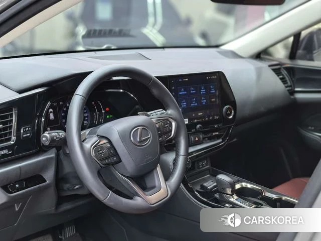 Lexus NX id 4277479 из Китая 15