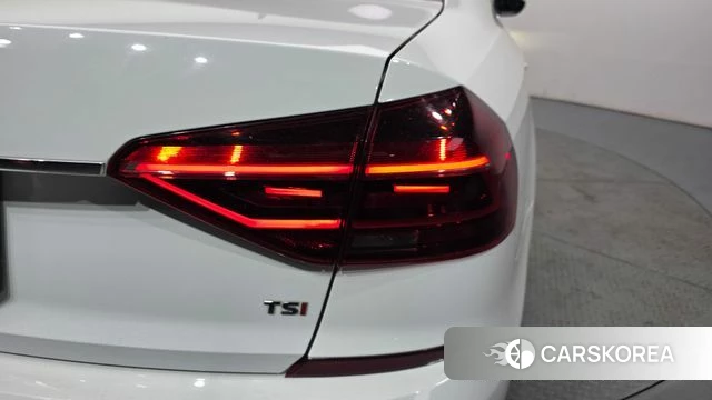 Volkswagen The New Passat id 4536498 из Кореи 15