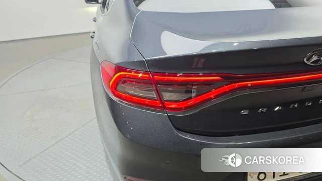 Hyundai Grandeur IG id 4708805 из Кореи 15