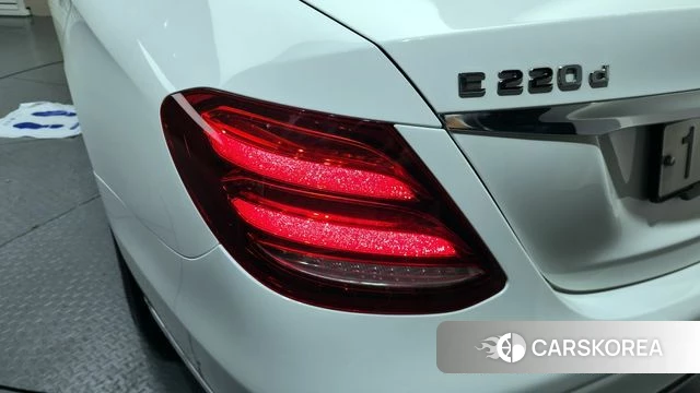 Mercedes-Benz E-Class W213 id 4325556 из Кореи 15