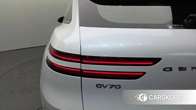 Genesis GV70 id 4308630 из Кореи 15