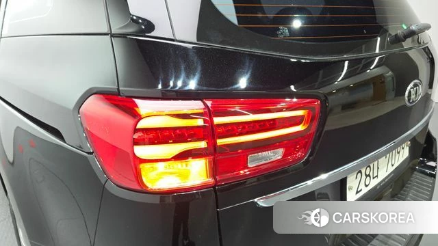 Kia The New Carnival id 4269108 из Кореи 15