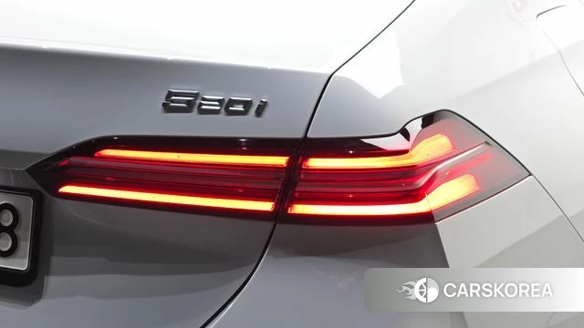 BMW 5 Series (G60) id 4710718 из Кореи 15