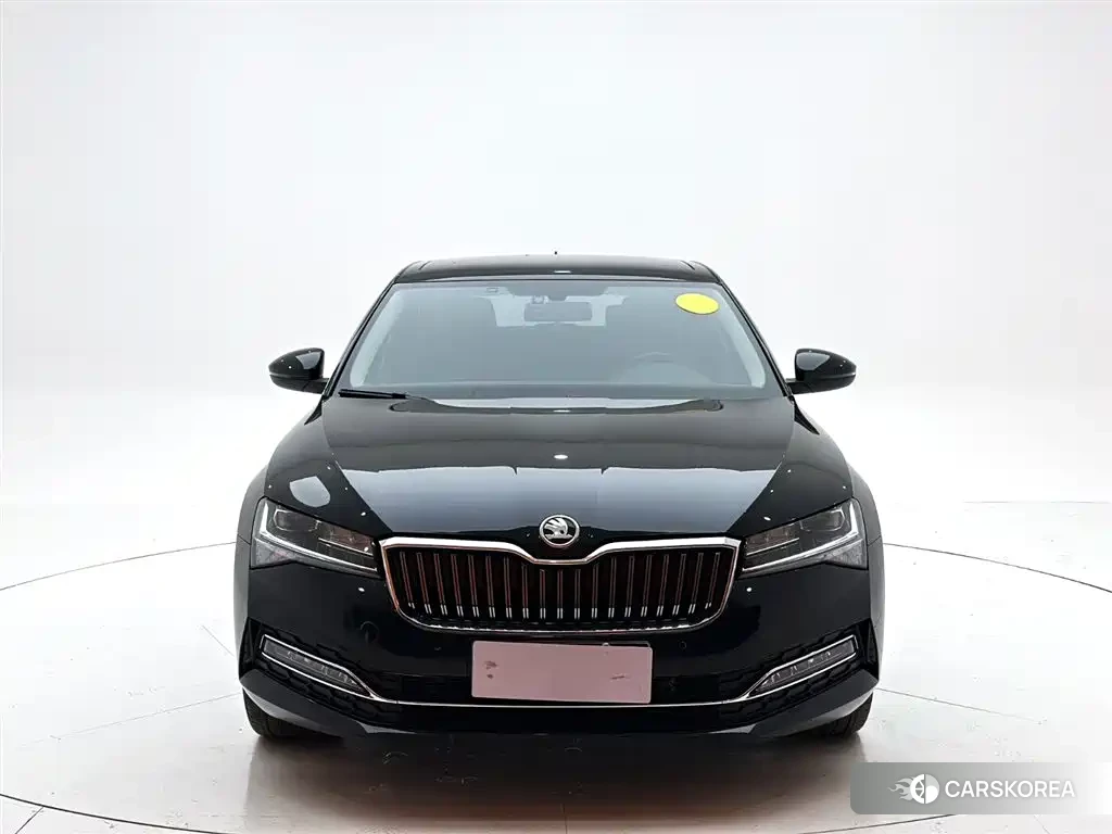 Skoda Superb id 4617040 из Китая 15