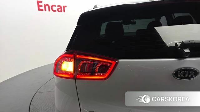 Kia Niro EV id 4594945 из Кореи 15