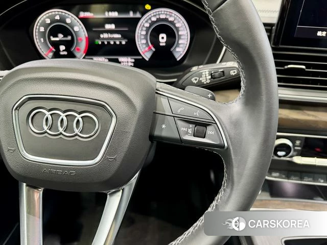 Audi Q5L id 3837333 из Китая 15