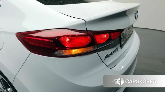 Hyundai Avante AD id 4363379 из Кореи 15