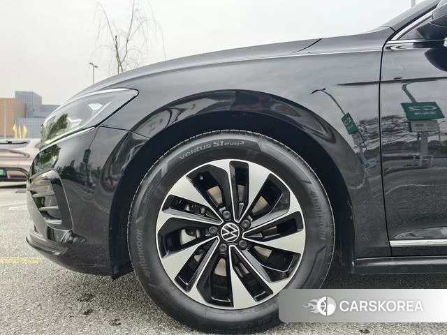 Volkswagen Passat id 4263119 из Китая 15