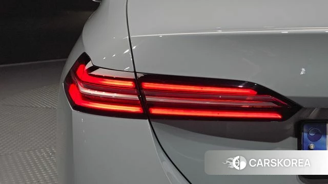 BMW 5 Series (G60) id 4904756 из Кореи 15