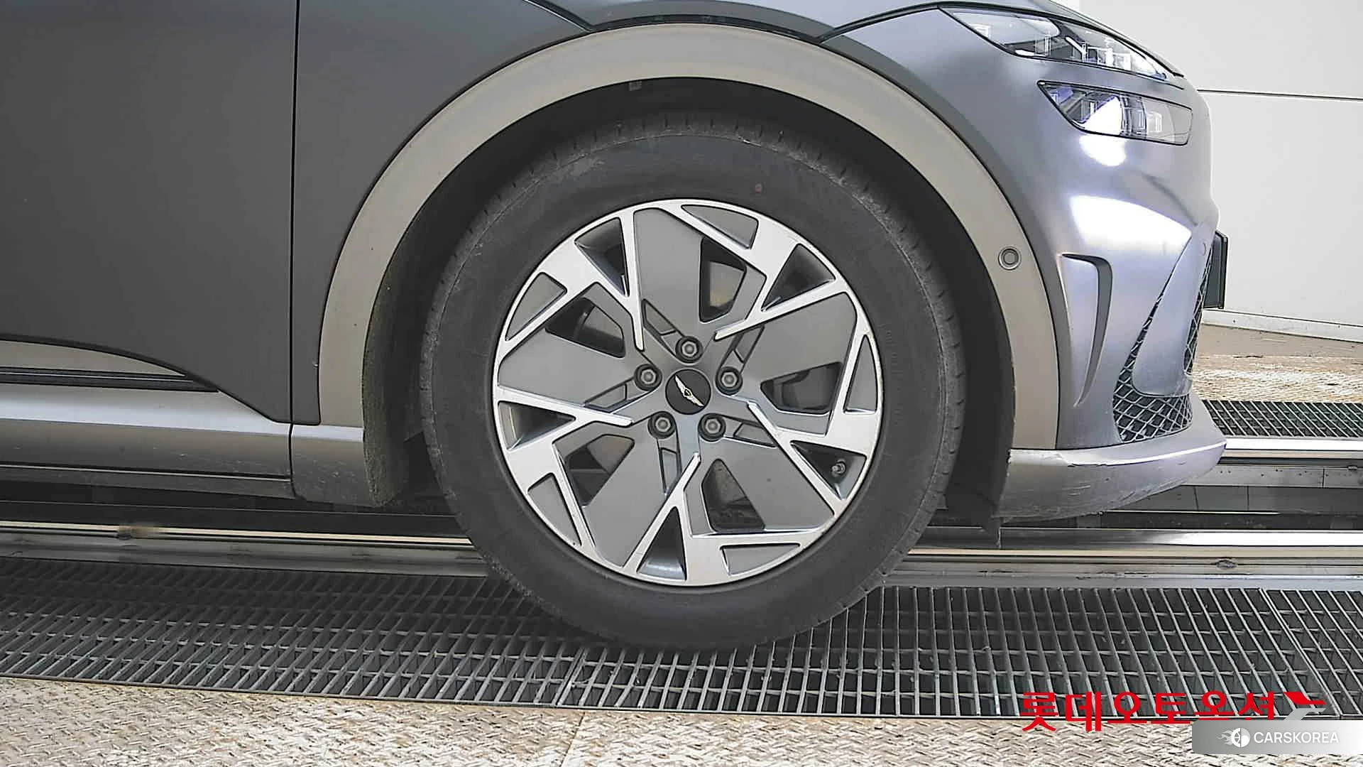 Hyundai GV60 id 3875832 из Кореи 15