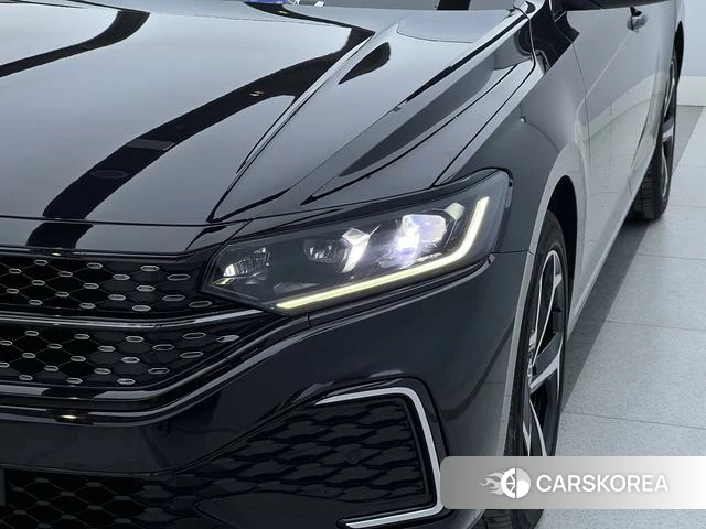 Volkswagen Passat id 4207409 из Китая 15