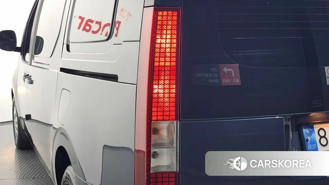 Hyundai Staria id 4921603 из Кореи 15