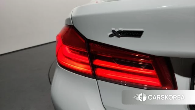 BMW 5 Series (G30) id 4520715 из Кореи 15