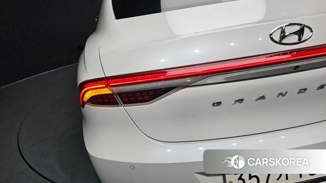 Hyundai The New Grandeur IG Hybrid id 4551379 из Кореи 15
