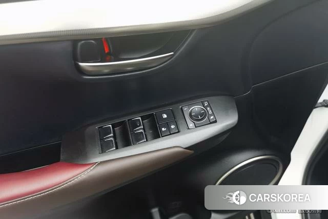 Lexus NX id 4210618 из Китая 15