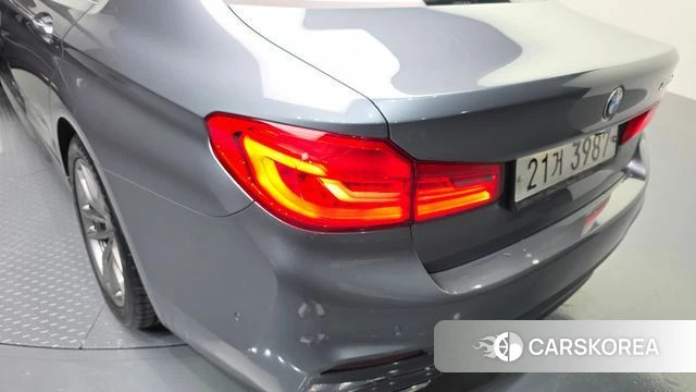 BMW 5 Series (G30) id 4188215 из Кореи 15