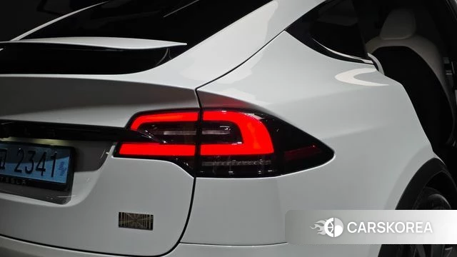 Tesla Model X id 4853729 из Кореи 15