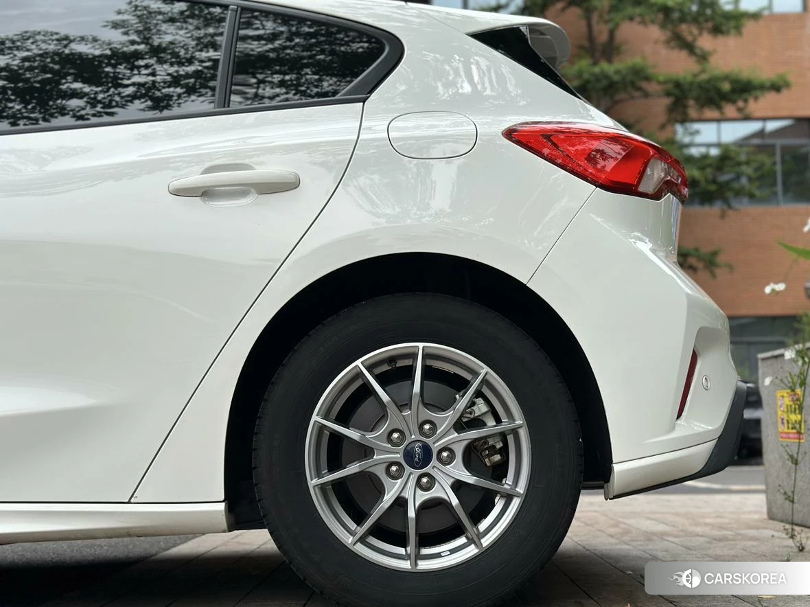 Ford Fox id 4514051 из Китая 15