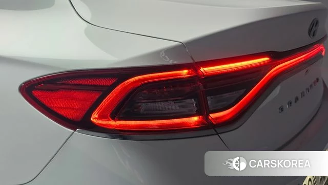 Hyundai Grandeur IG Hybrid id 4595469 из Кореи 15