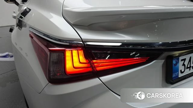 Lexus ES300h 7th generation id 4773521 из Кореи 15