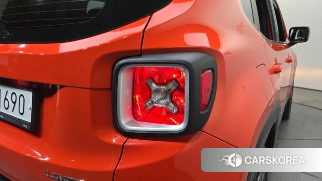 Jeep Renegade id 4770541 из Кореи 15