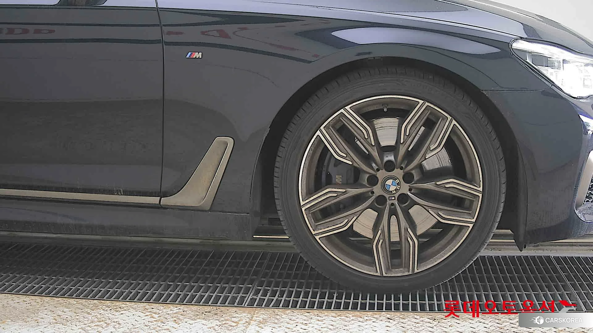 BMW  M760Li xDrive id 4289667 из Кореи 15
