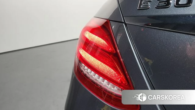 Mercedes-Benz E-Class W213 id 4632539 из Кореи 15