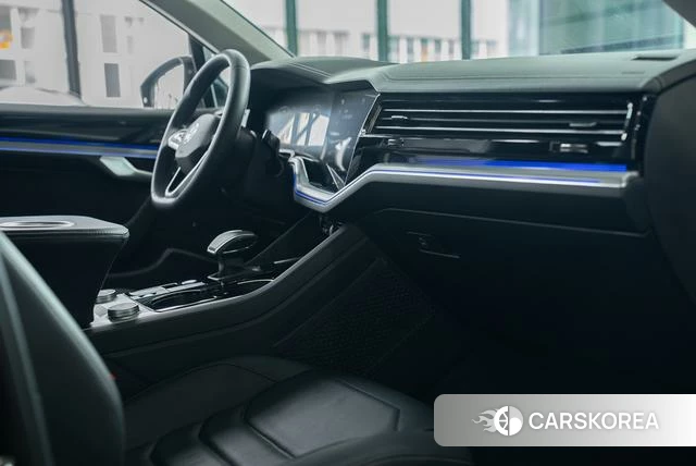 Volkswagen Touareg id 4217365 из Китая 15