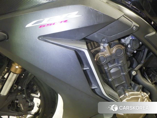 Honda CBR650R id 3947024 из Японии 15