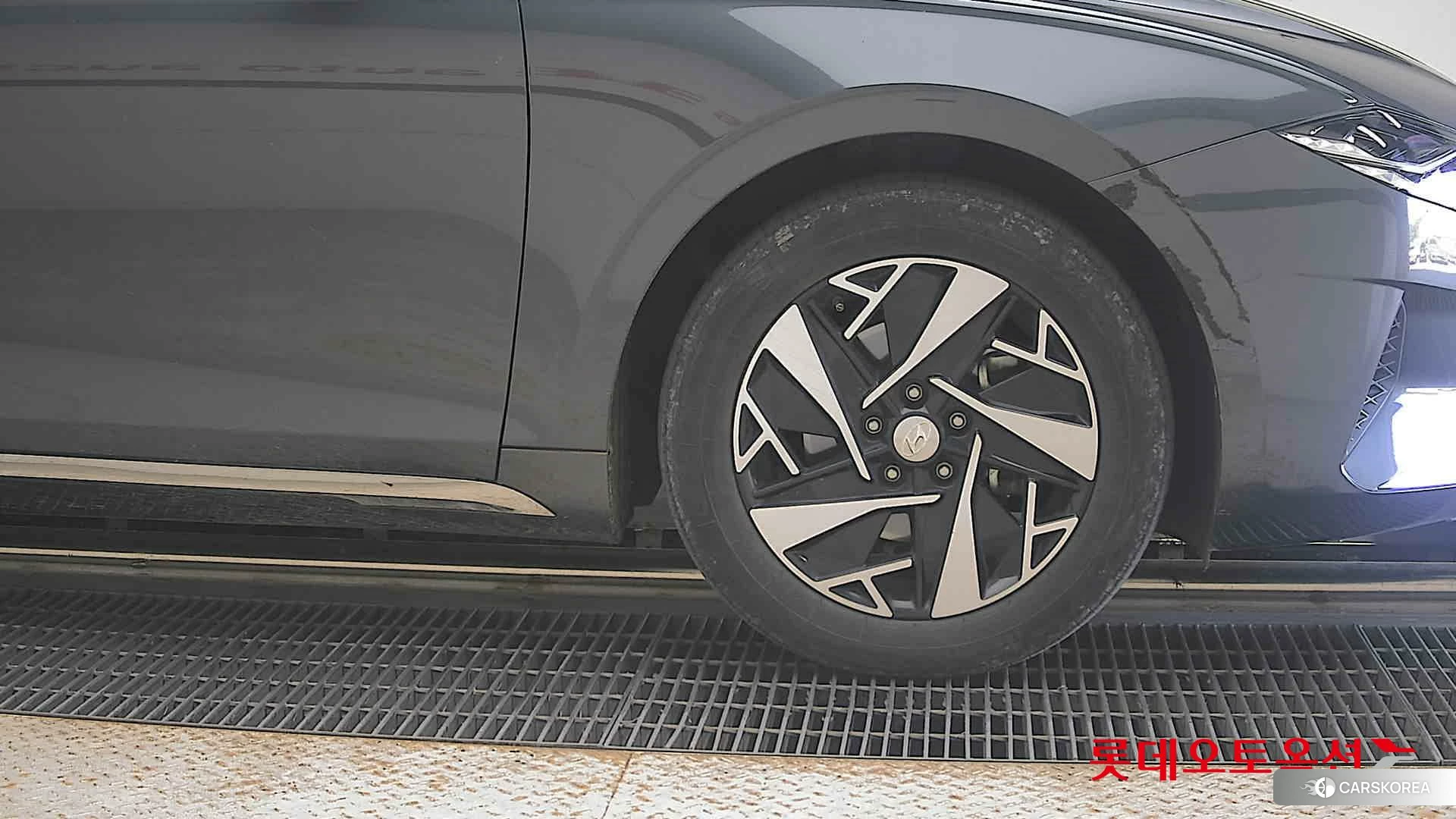 Hyundai Grandeur Hybrid id 4902565 из Кореи 15