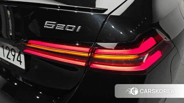 BMW 5 Series (G60) id 4655360 из Кореи 15