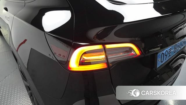Tesla Model Y id 4200960 из Кореи 15