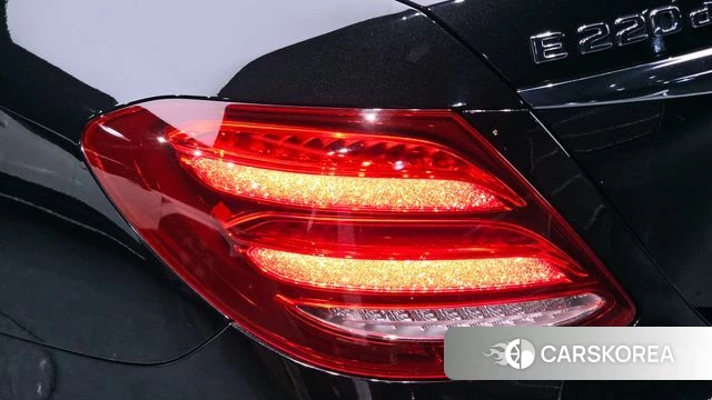 Mercedes-Benz E-Class W213 id 4637892 из Кореи 15