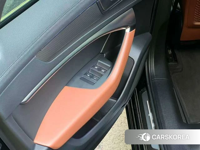 Audi A6L id 4215183 из Китая 15