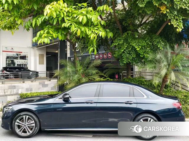 Mercedes-Benz E-class id 4220609 из Китая 15