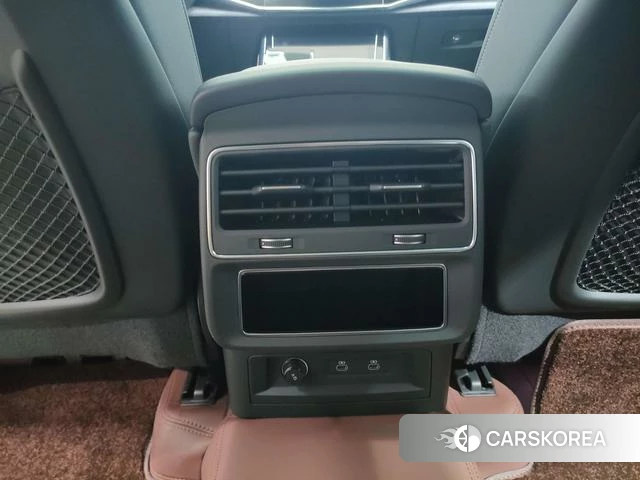 Audi Q8 id 4301536 из Китая 15